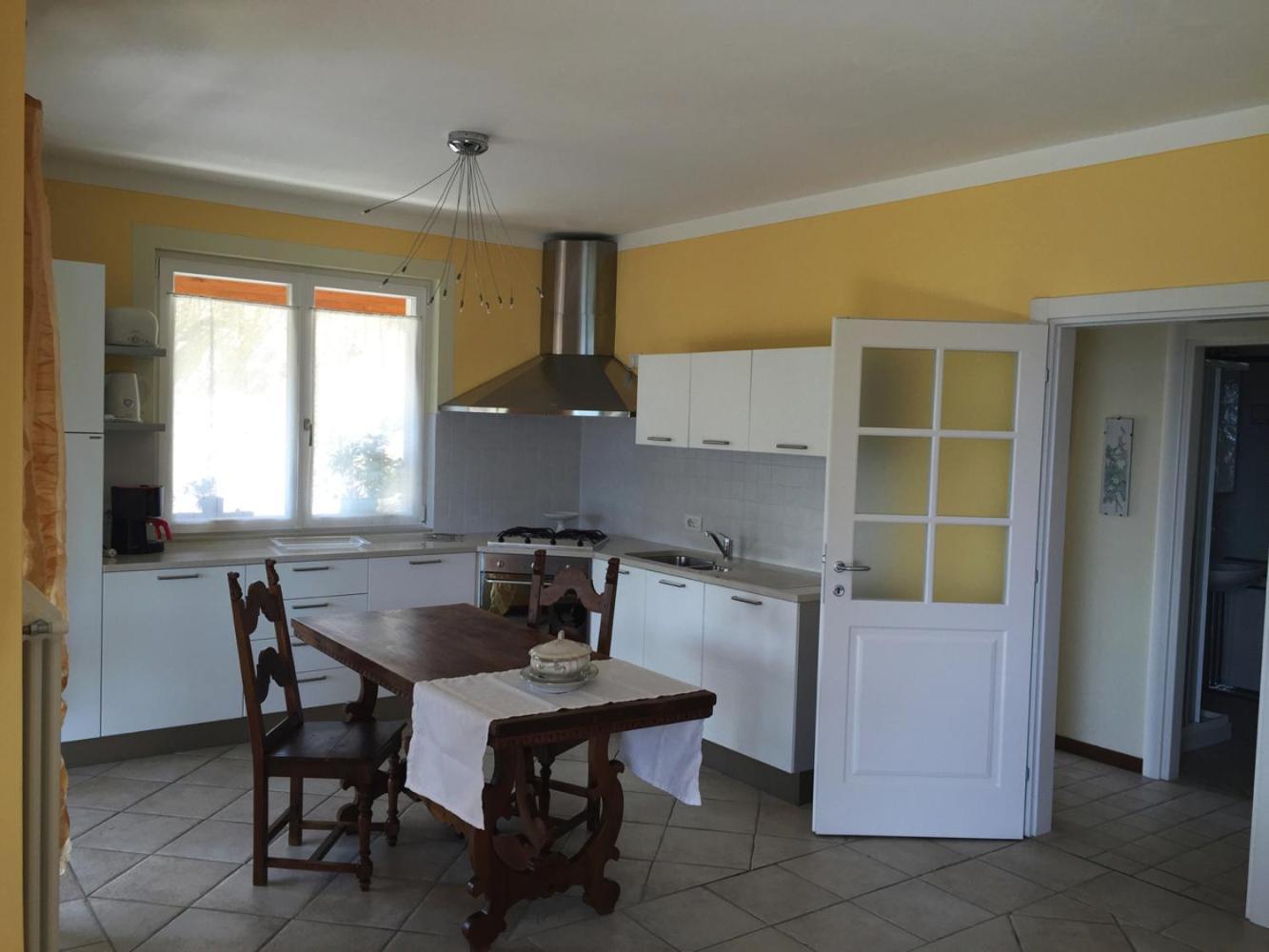 Casa Erica Apartment Канобио Екстериор снимка